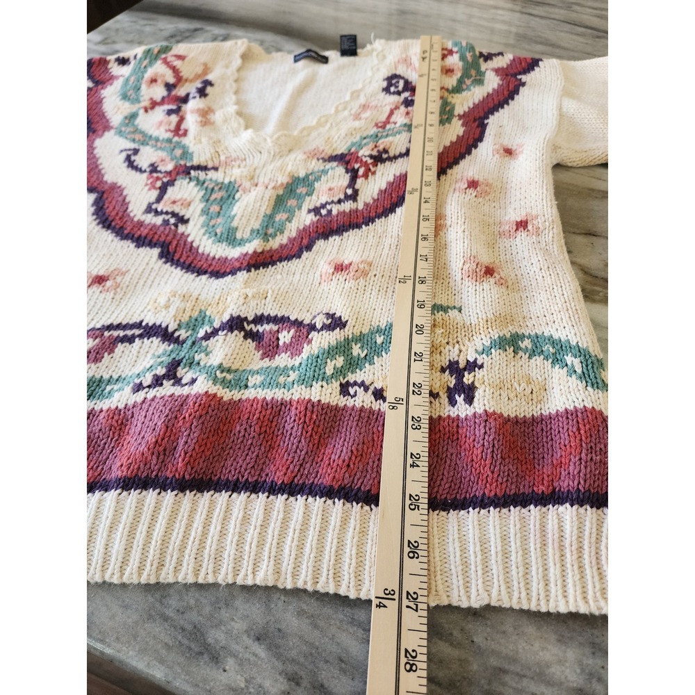 Vintage 90s Hunters Run Cottagecore Granny Floral Scalloped V-Neck Knit Sweater - Picture 11 of 11
